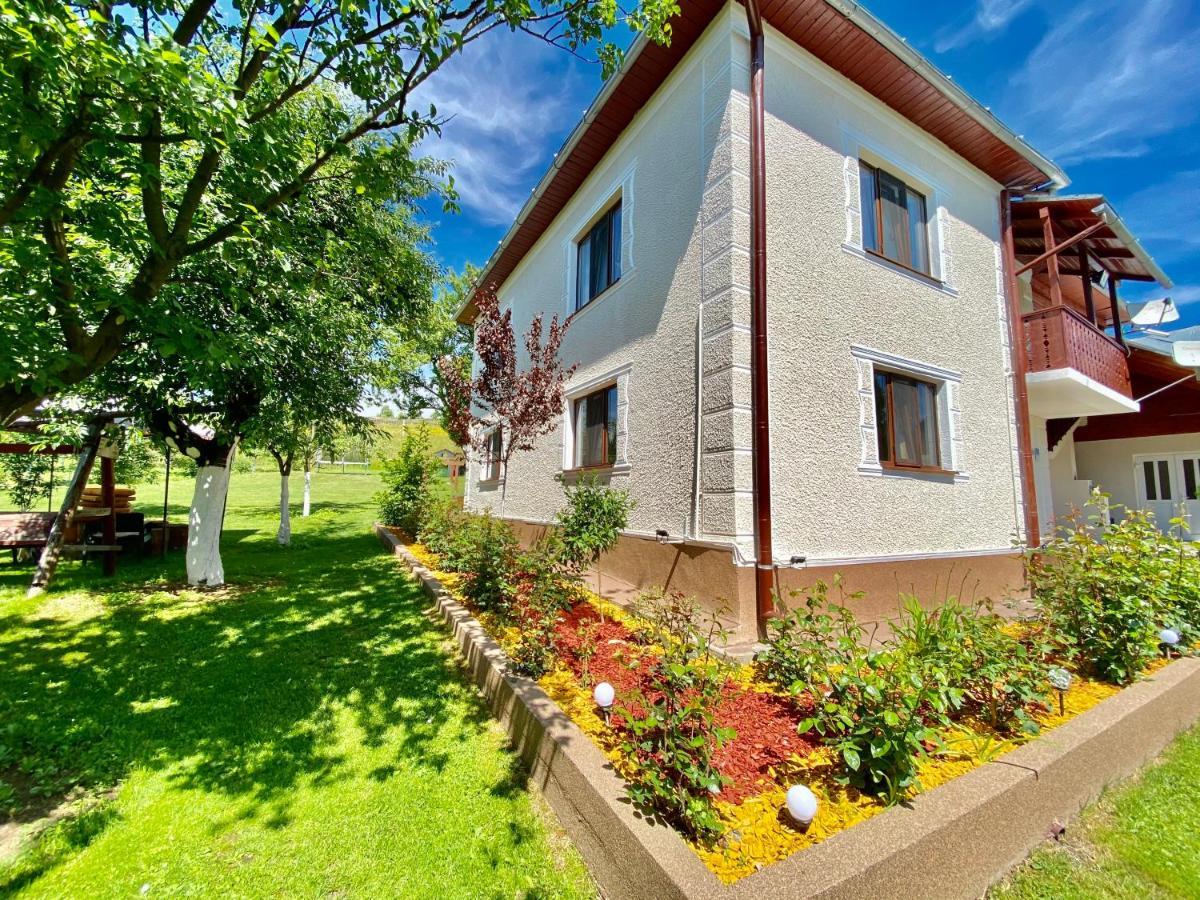 Pensiunea Casa Eden Mărişel Екстериор снимка